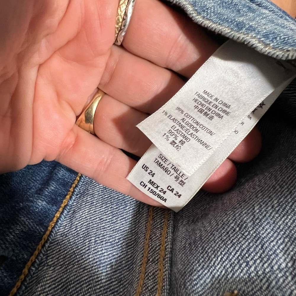 Juicy couture shorts size 24❤️❤️❤️ - Picture 10 of 10